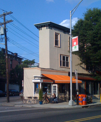 Oasis Cafe and Juice Bar in downtown Jersey City on Newark Avenue
